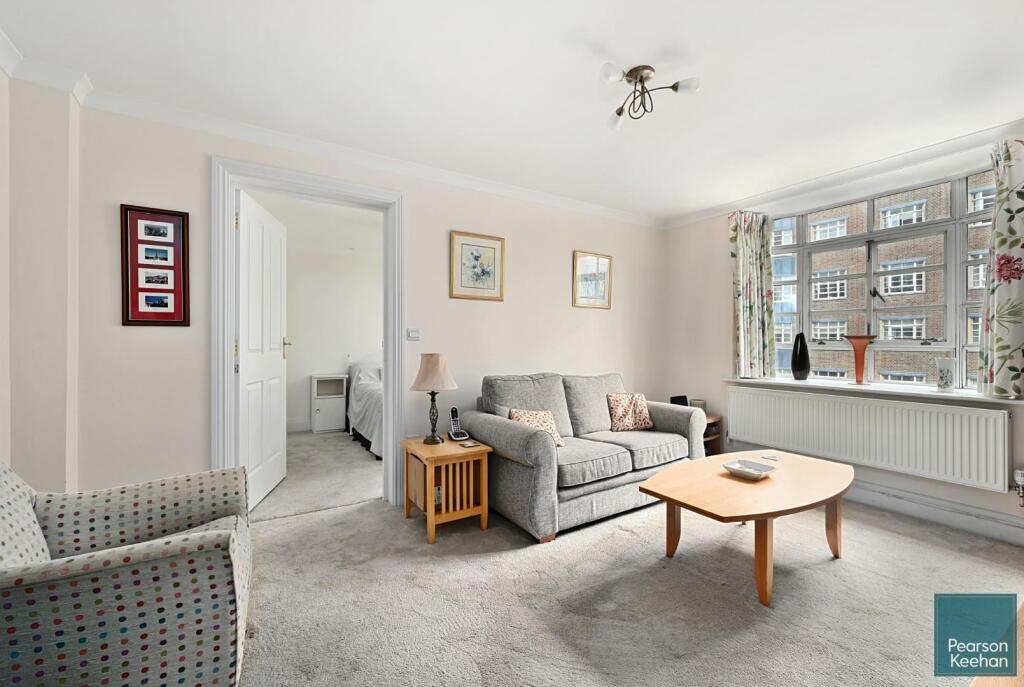 80 Harewood Court BN3 (8).jpg