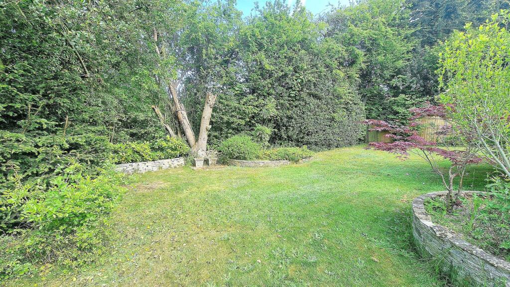 GARDEN 1.jpg