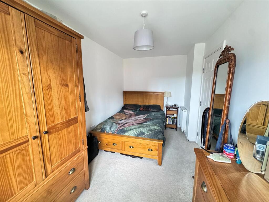 Bedroom 2.jpg