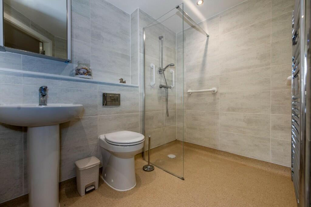 Ensuite
