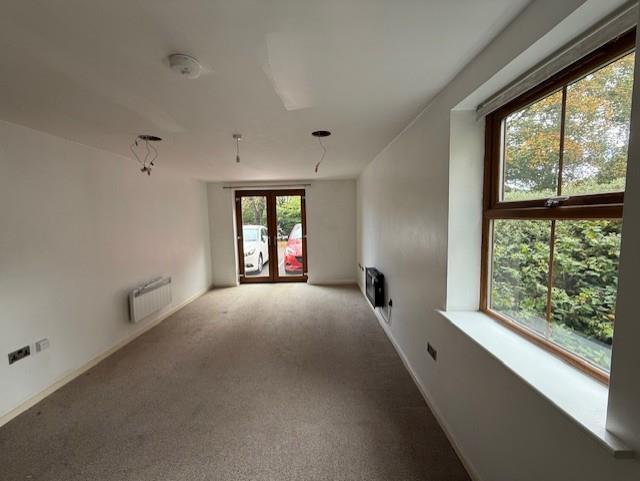 Open plan lounge/kitchen
