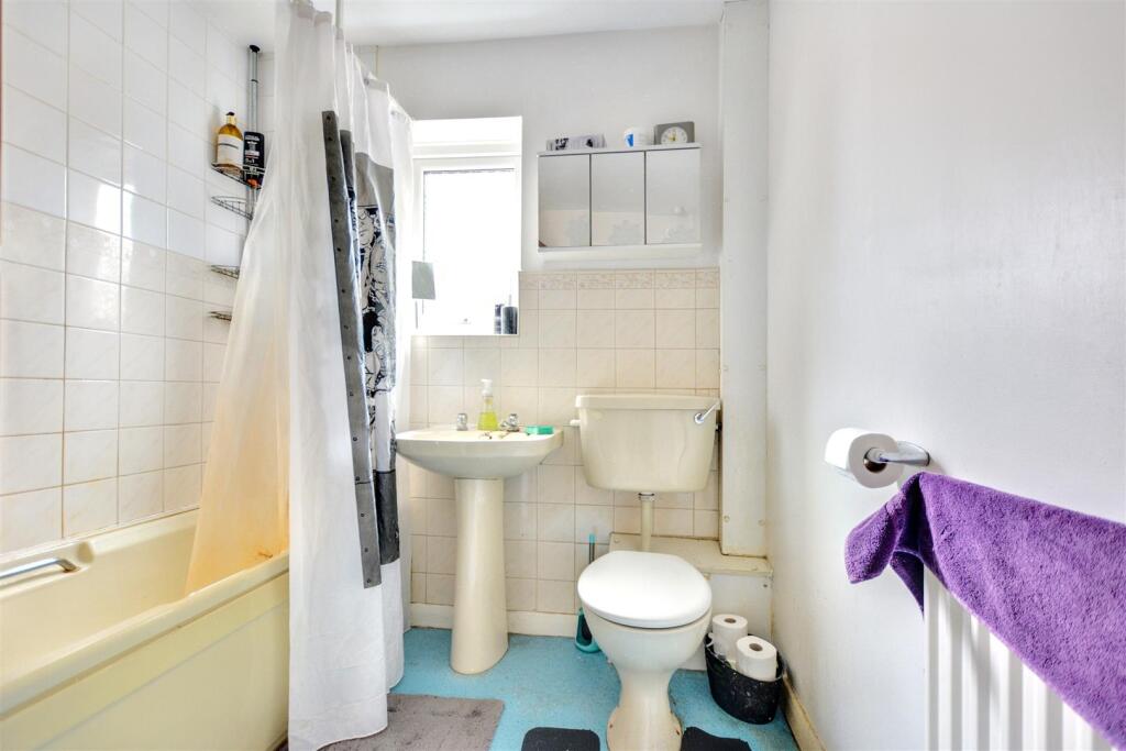 Bathroom.jpeg