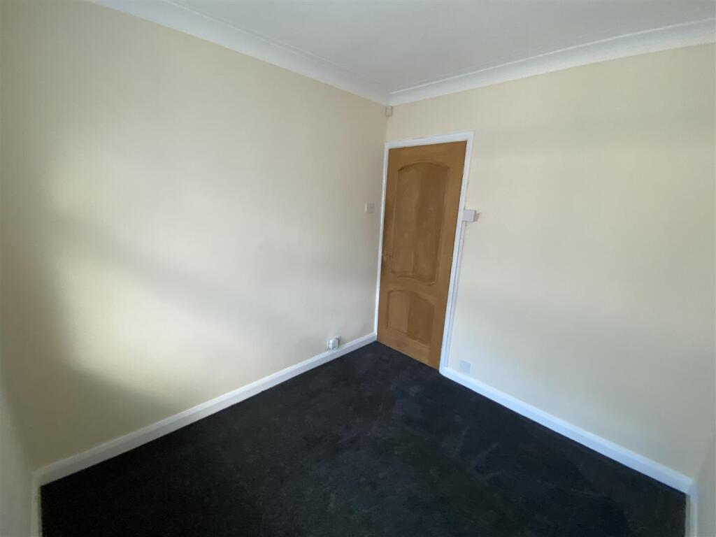 Bedroom no.3 rear: