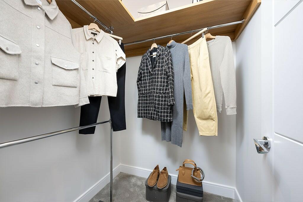 Walk-in Wardrobe