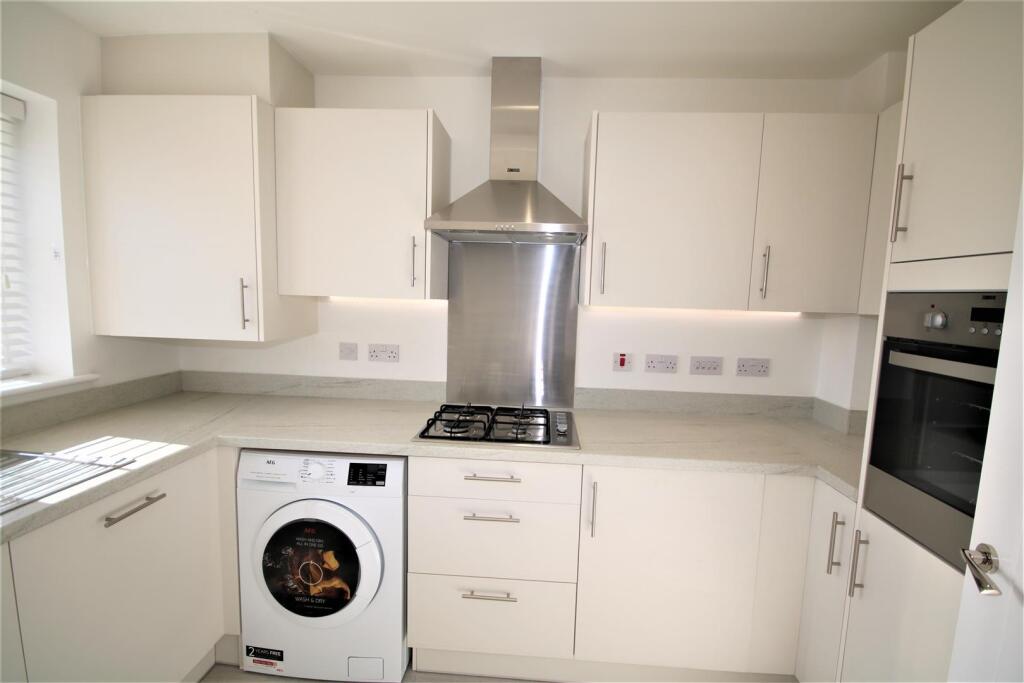 Kitchen a.JPG