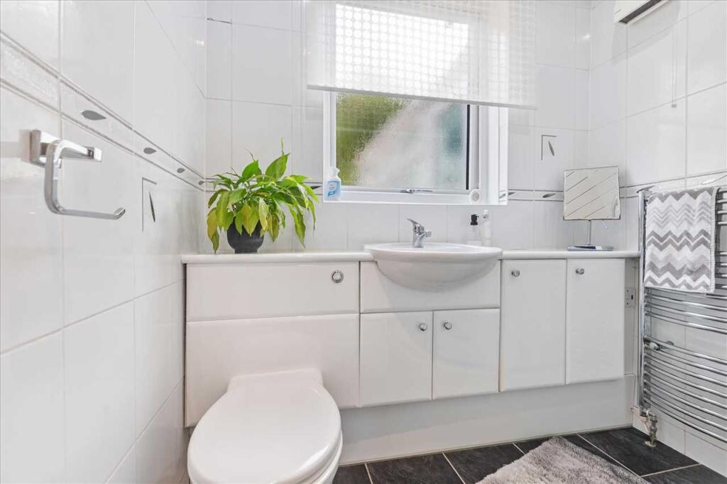Shower Room (2)