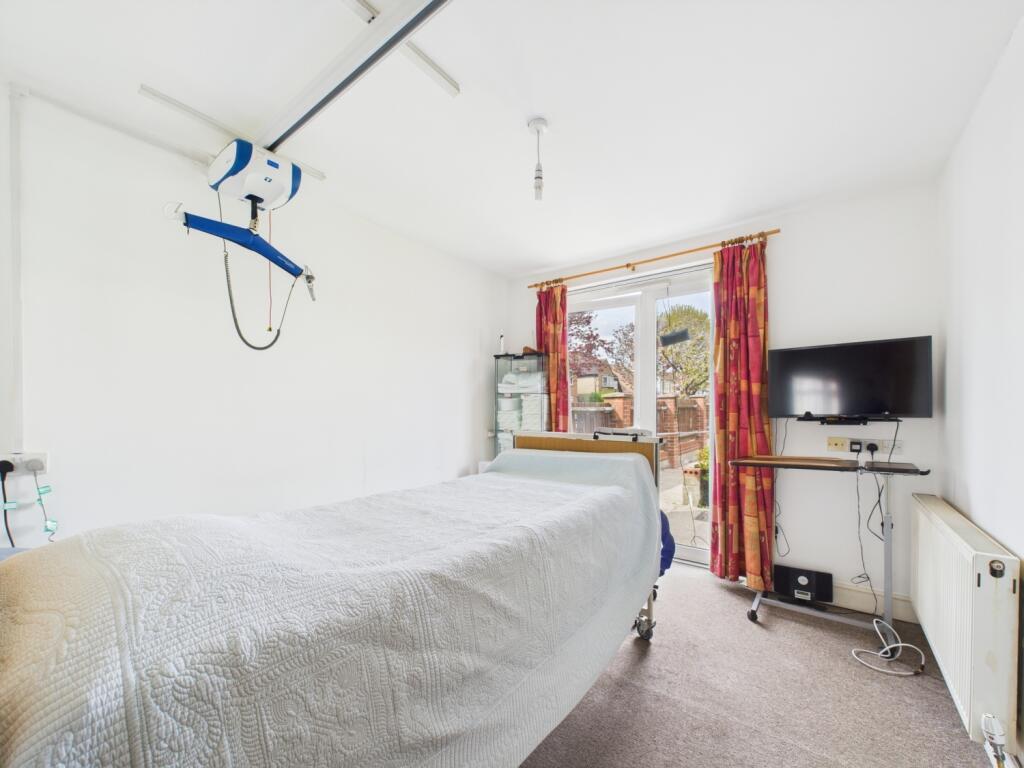 CAM03750G0-PR0046-STILL007