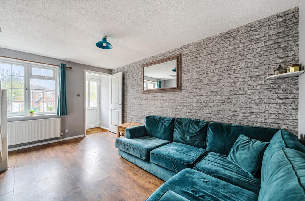 1375258-8-690a039...