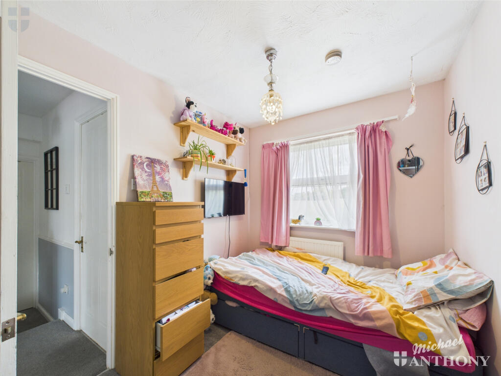 CAM03218G0-PR0662-STILL027