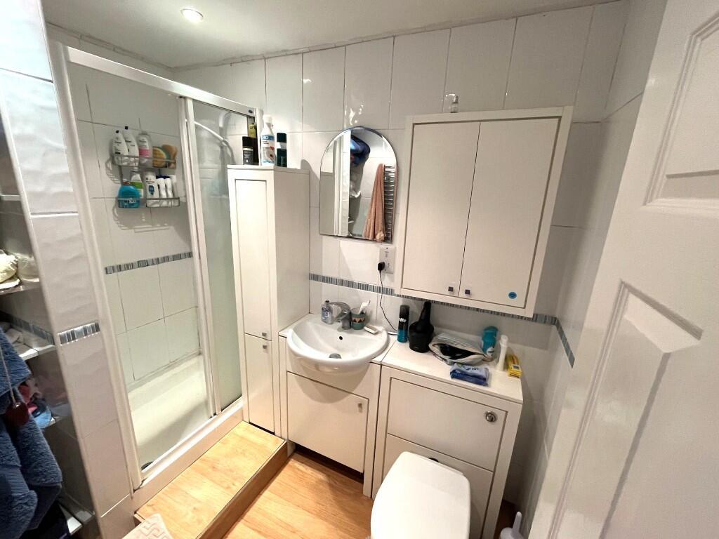 GF shower room