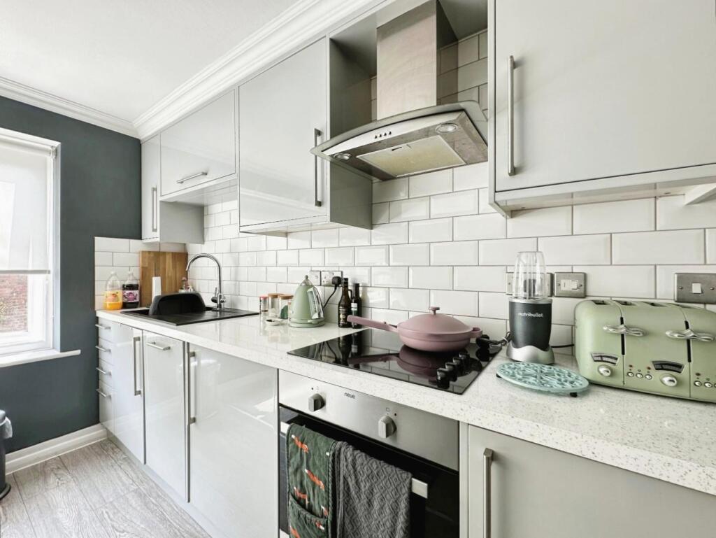57b77321-Kitchen3.jpg