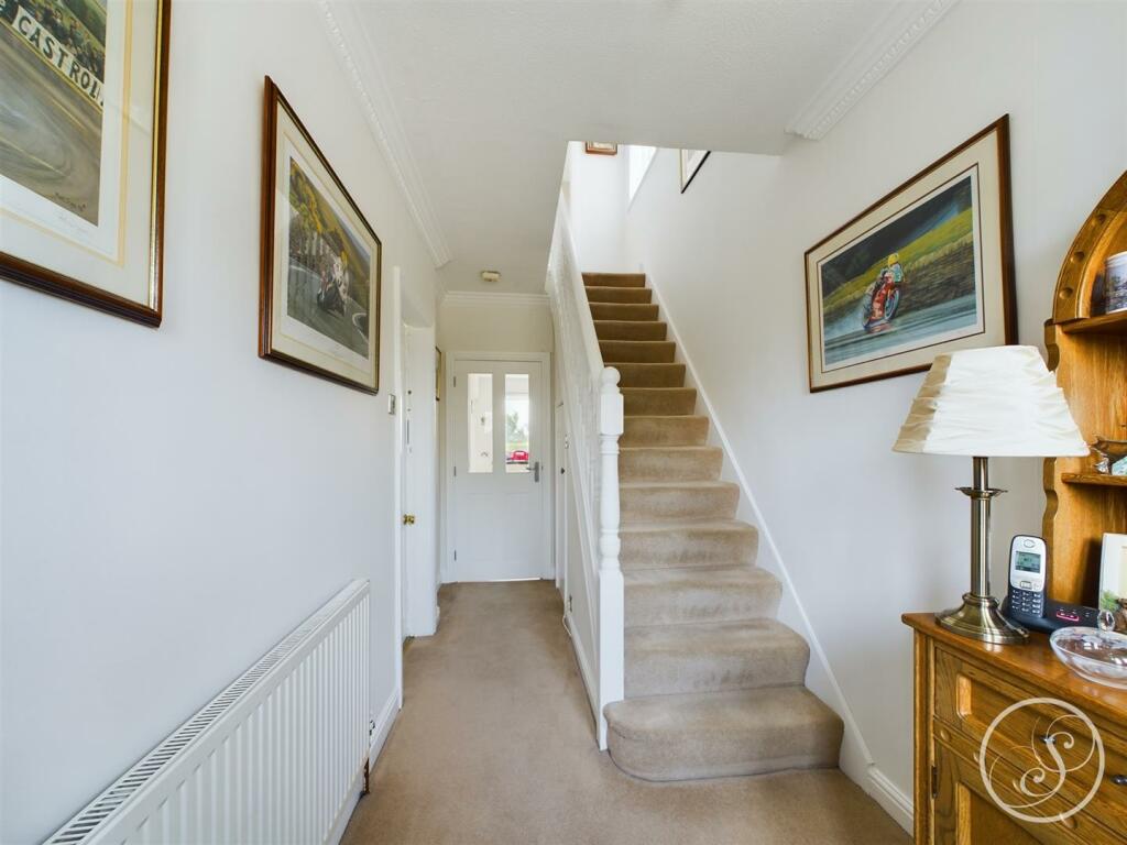 ENTRANCE HALLWAY