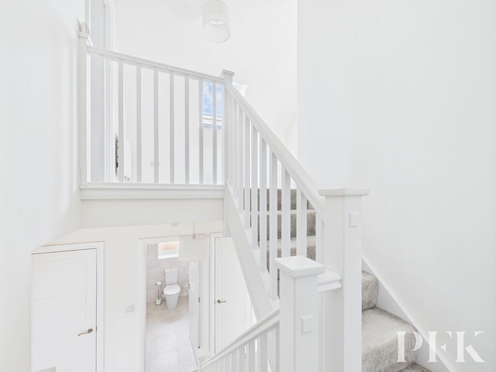 SECOND FLOOR LANDING