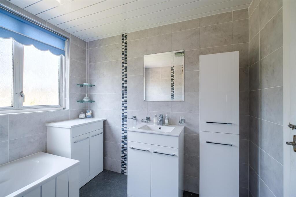 Hawthorn Road-49.jpg