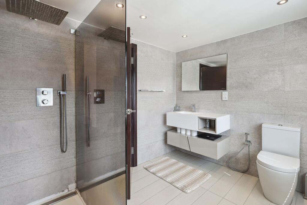 Svetlanas, St. Anns Hill Road, Chertsey, Surrey, KT16 9NN