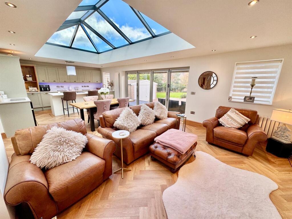 PHOTO-2025-11-19-12-52-57 (7) - Copy.jpg