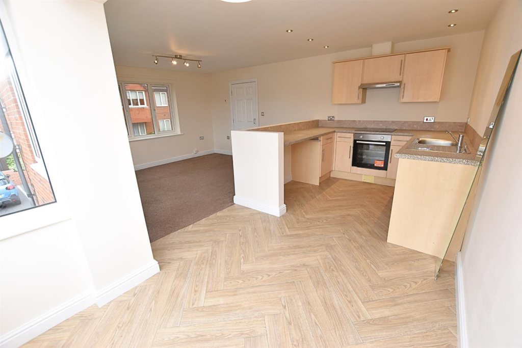 LIVING KITCHEN DINER