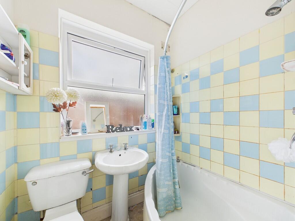 CAM01835G0-PR0229...