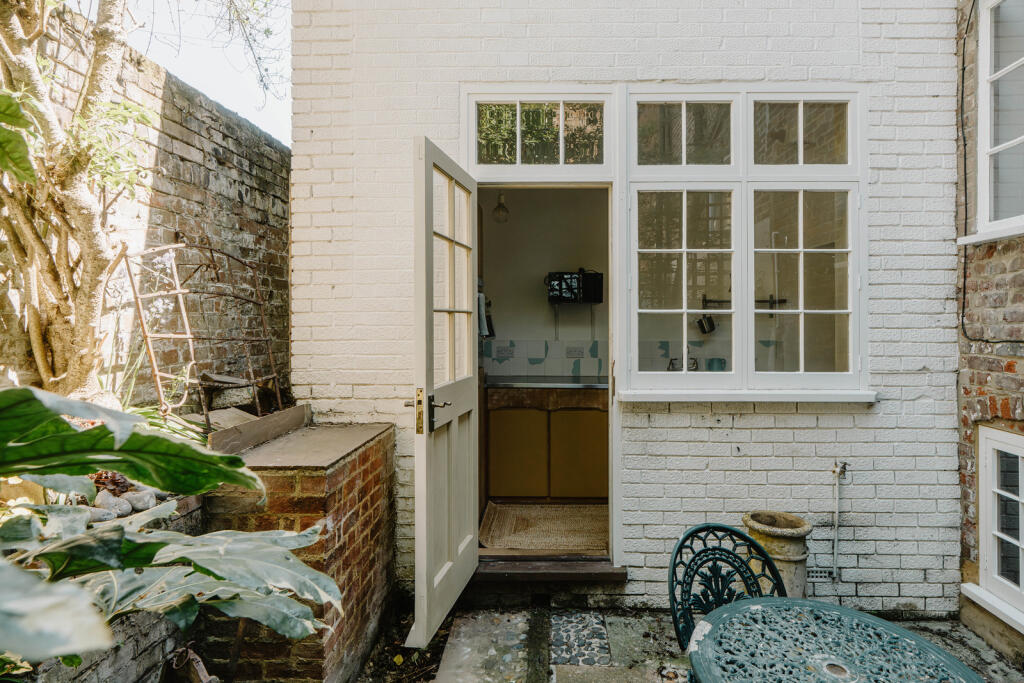 285042 - a0OP6000003OW7qMAG_N51.jpg