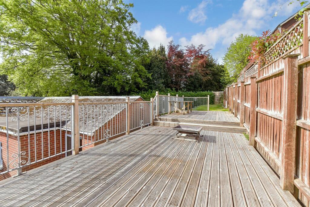 Patio / Decking