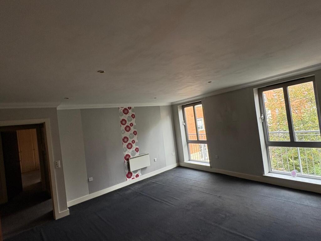 Lounge T202509221010.jpg