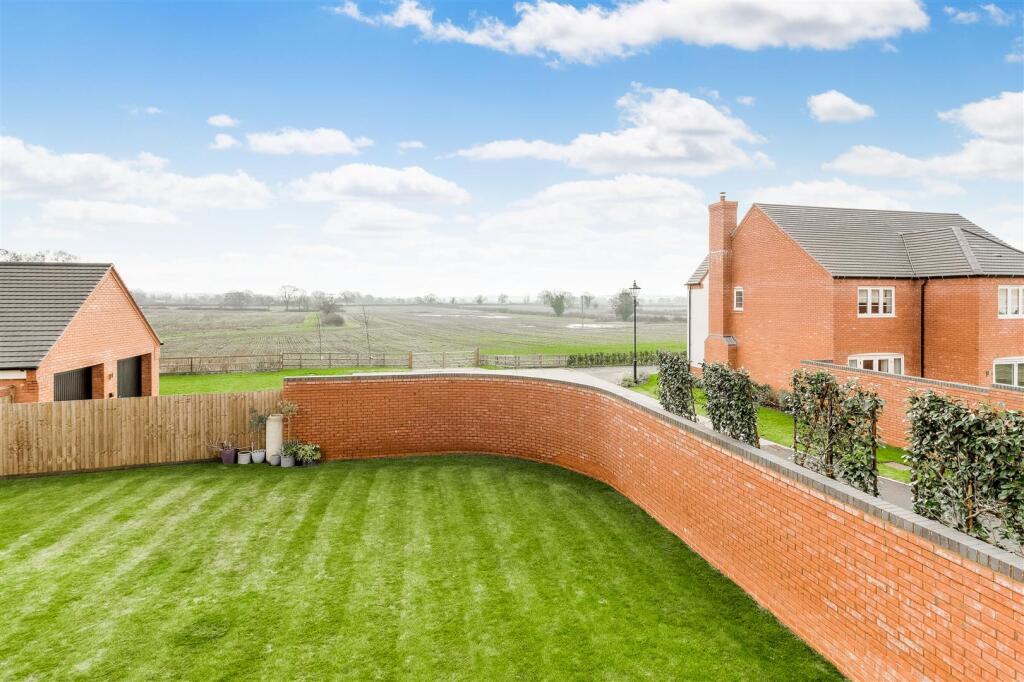 5 Wilson Close 024.jpg