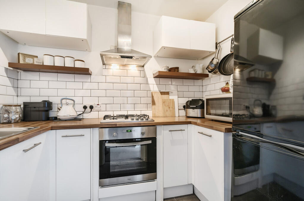 1311321-3-6852b29...