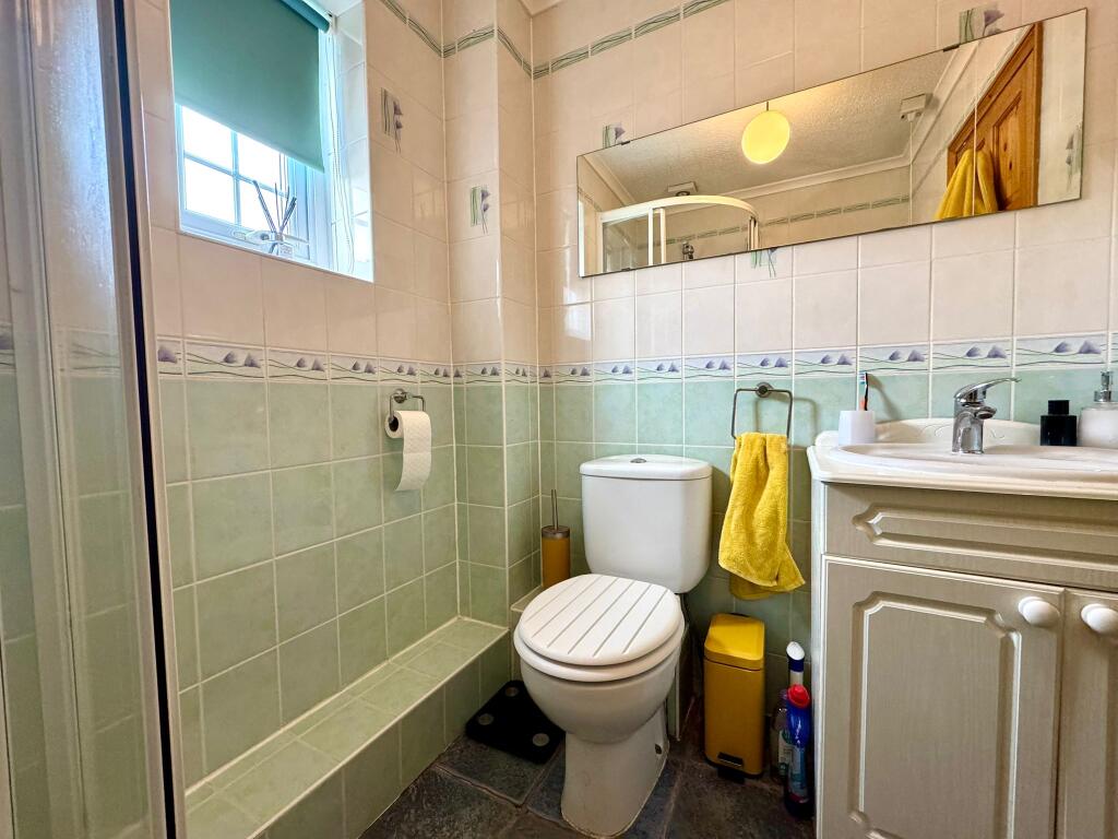 Shower Room 1