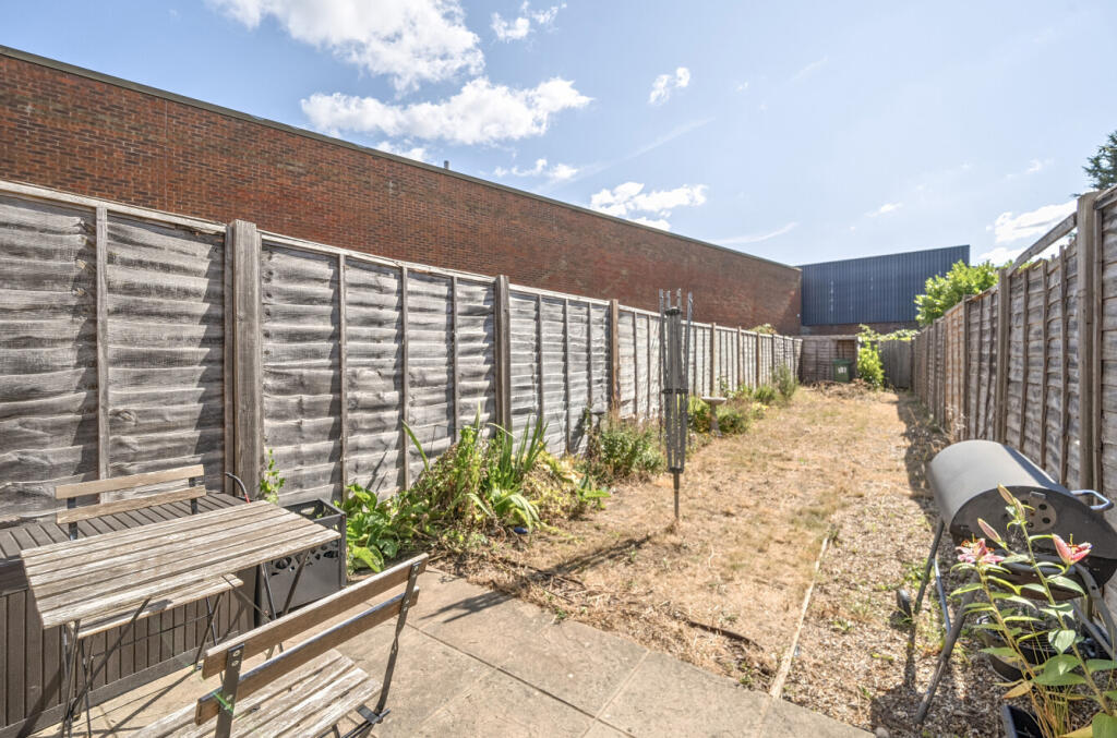 1323731-19-687774...