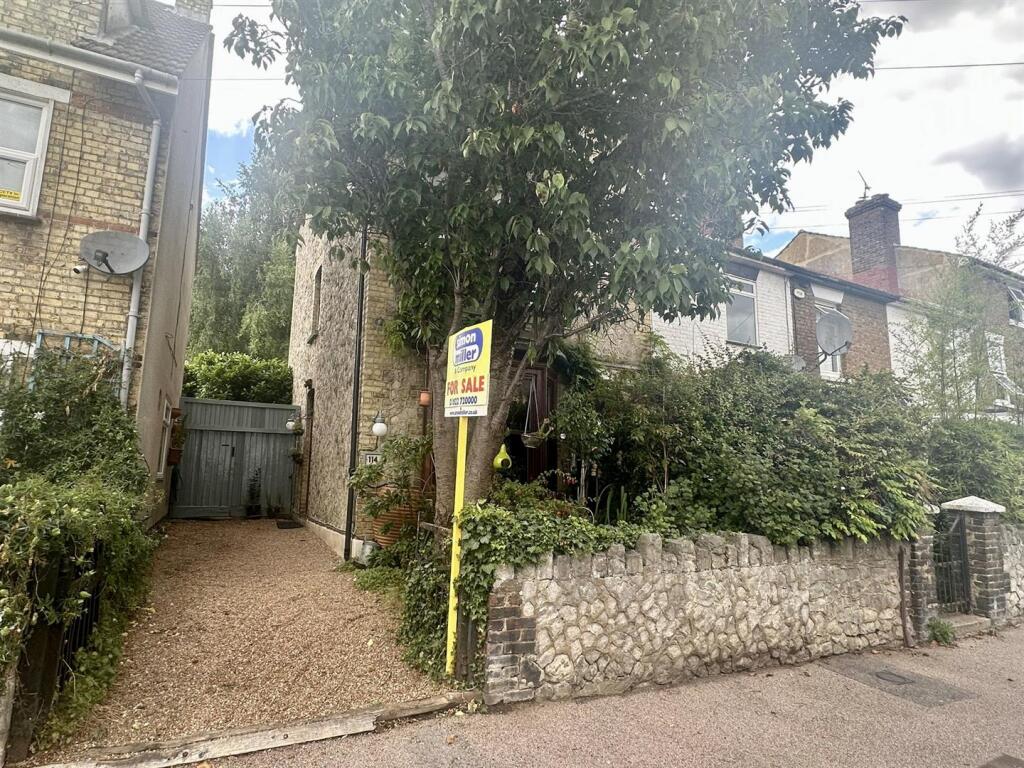 0d9a0947-975a-484b-bd88-1f61c1fea97f (2).jpg