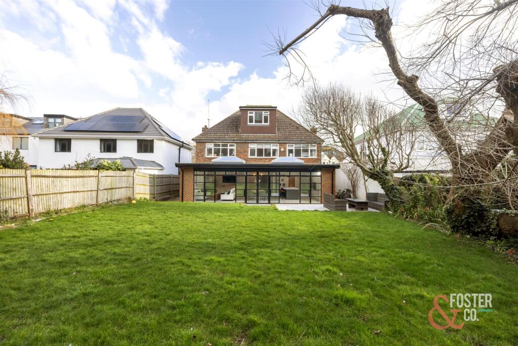 Vallance Road, 24-011.jpg