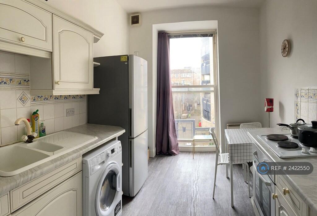 Kitchen / Dining