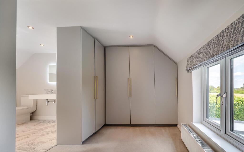 8647023-interior04.jpg