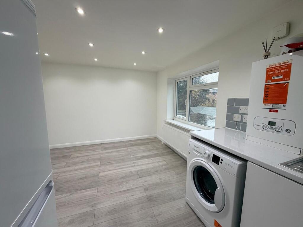 WhatsApp Image 2025-12-04 at 14.29.20.jpeg