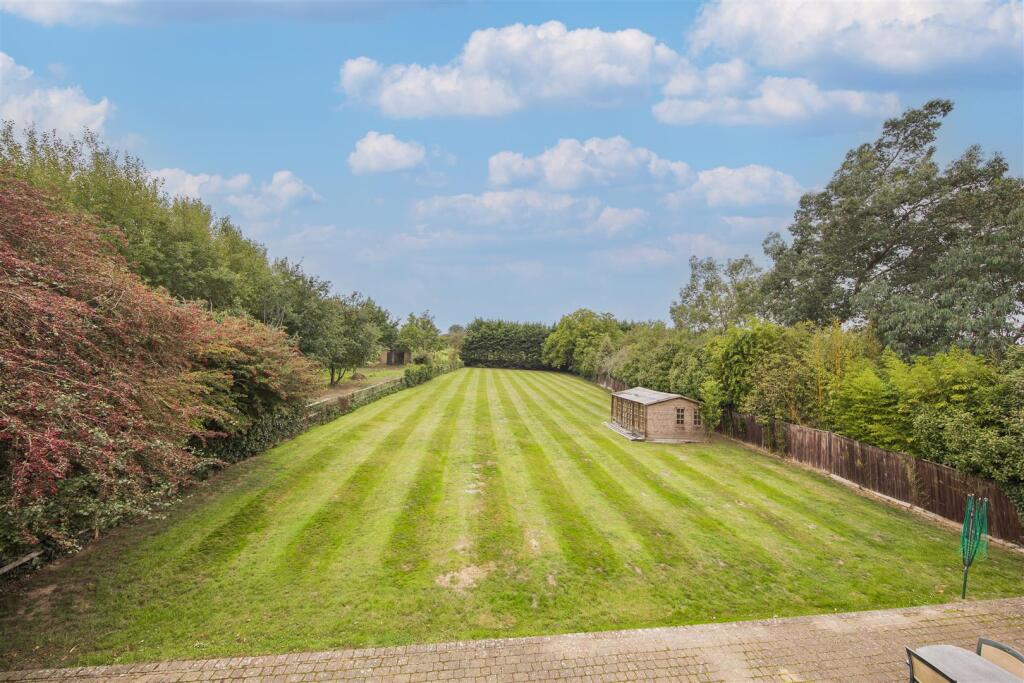 Large Enclosed Rear Garden