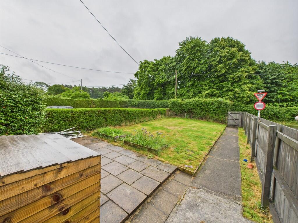 CAM02854G0-PR0385...