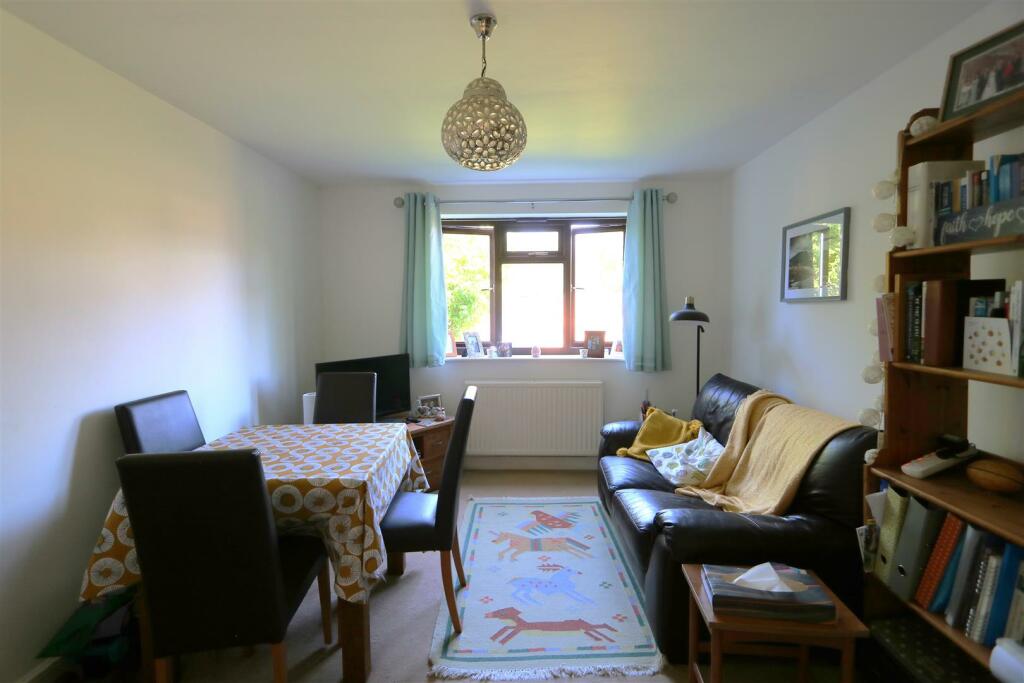 Living Room.JPG