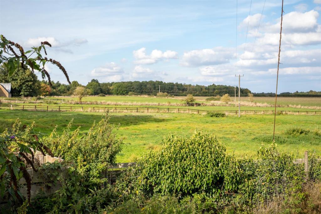 41 - St Anthony¿s Cottage - GL8 8TT - Web.jpg