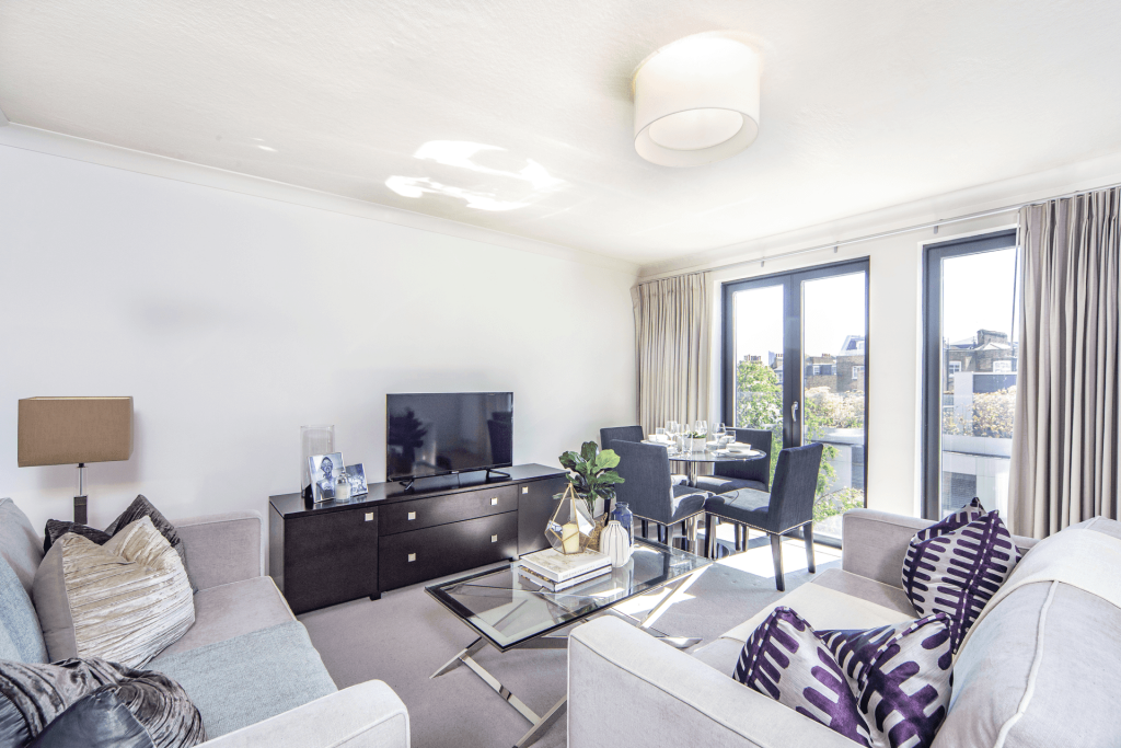 LIVINGROOM ONE