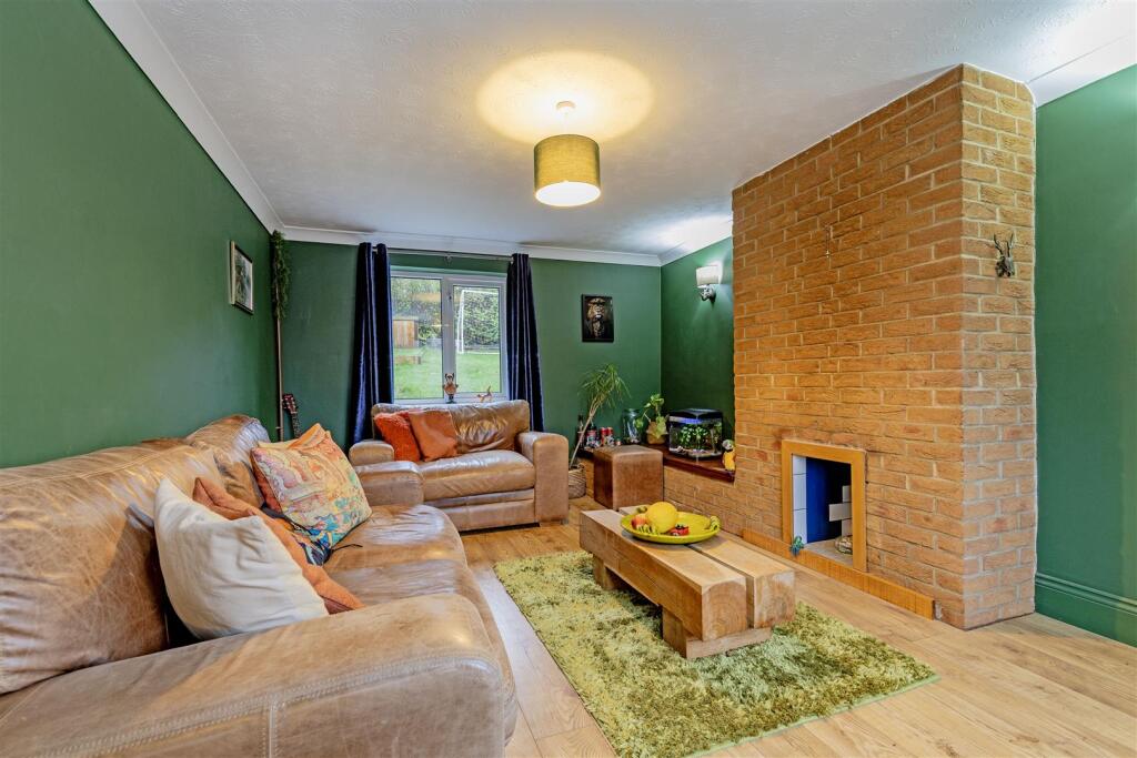 Recepton Room-3.jpg