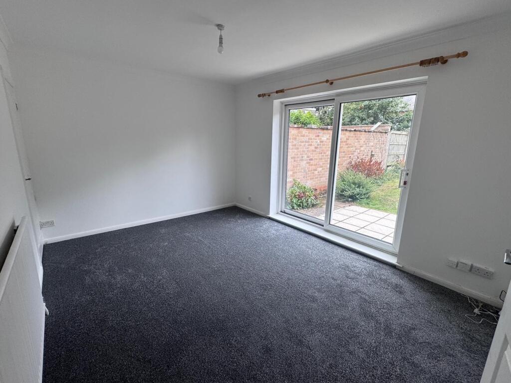 PHOTO-2025-09-08-10-