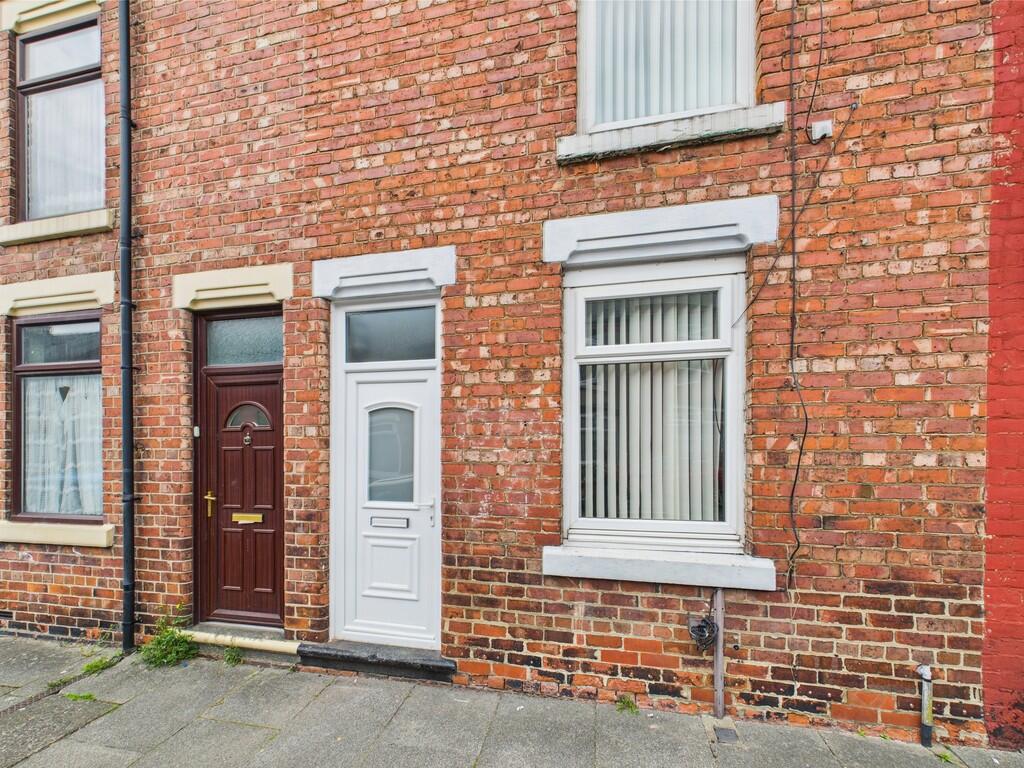 CAM01835G0-PR0195...