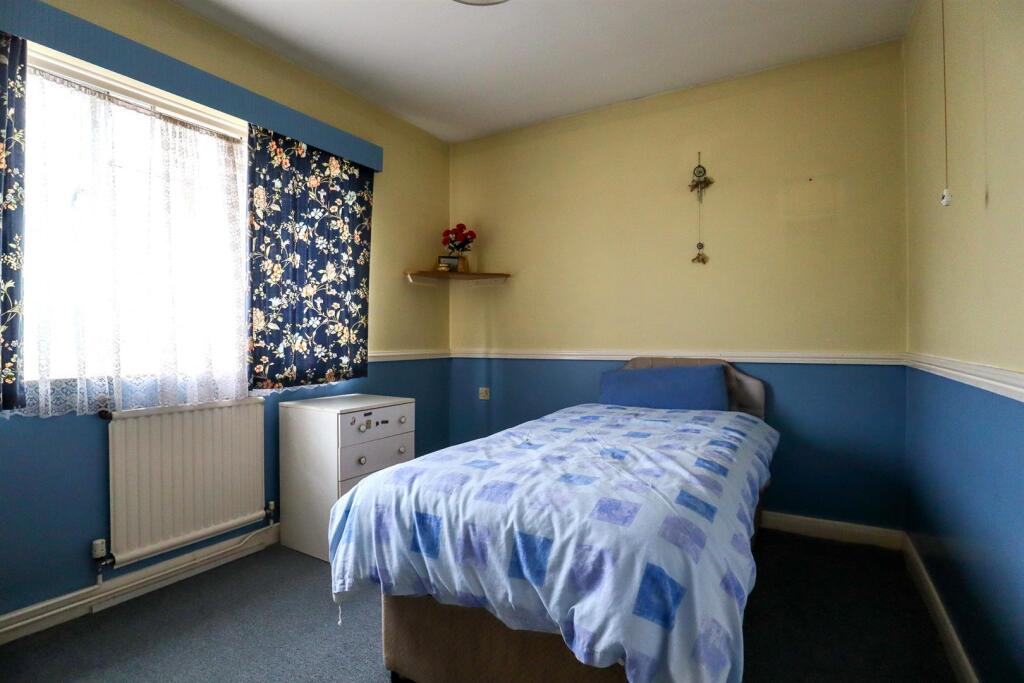 Bedroom 2.jpg