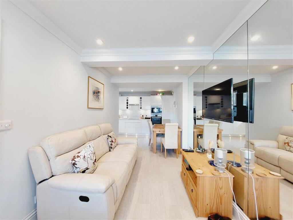 Lounge Area