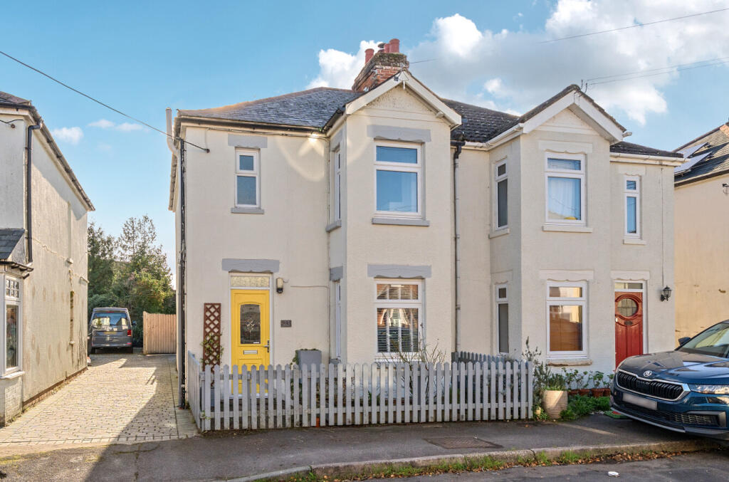 1382651-30-691b1a...