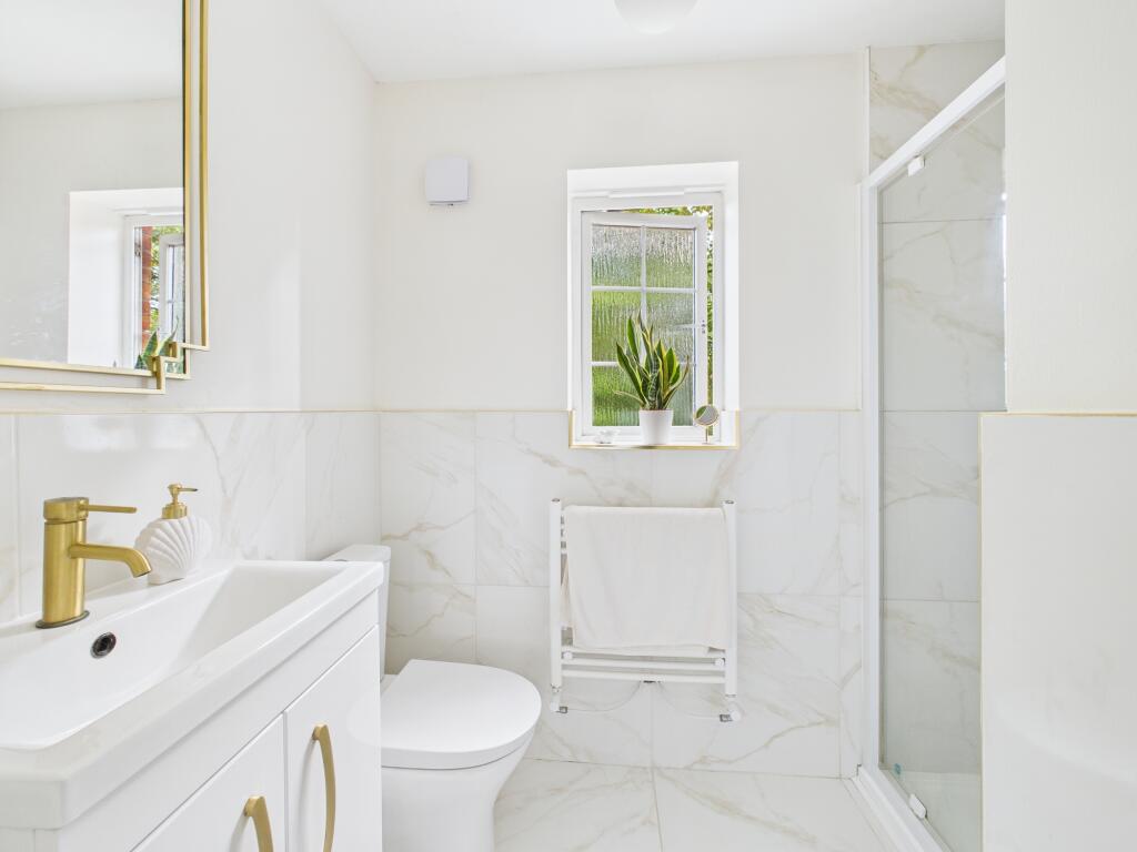 CAM05192G0-PR0138-STILL010