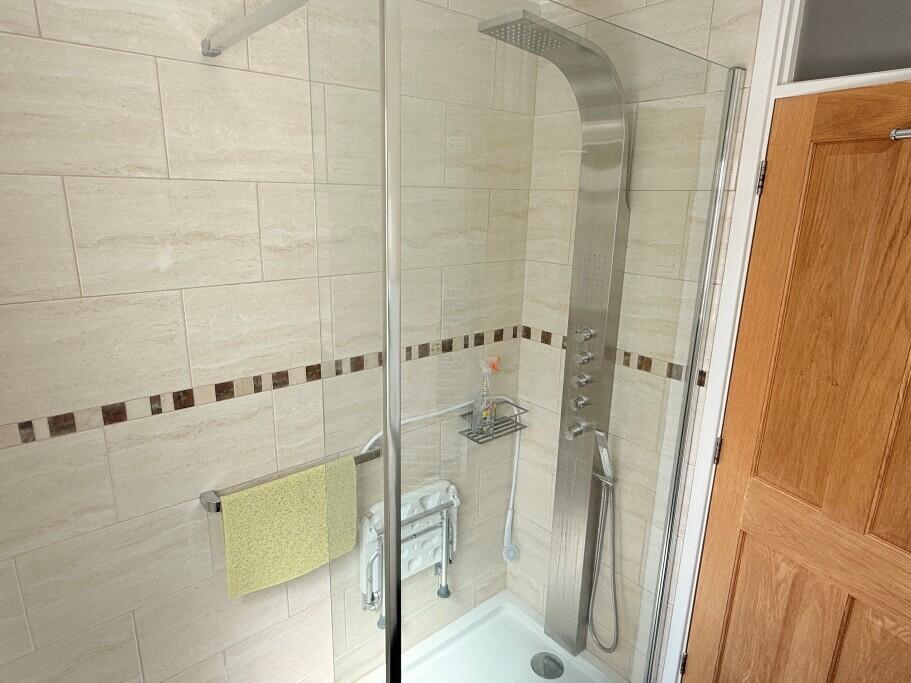 Shower Room Pic 1