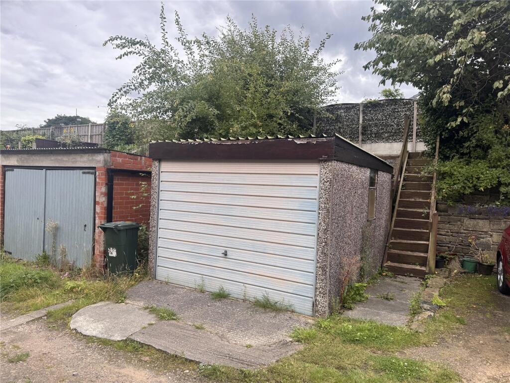 Rear Garden &amp; Garage