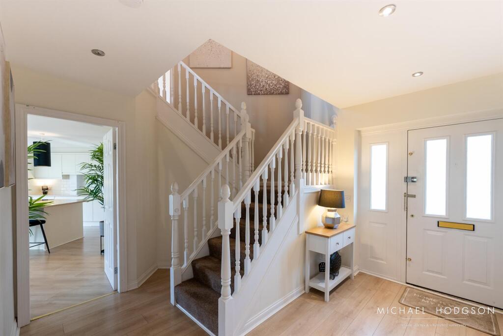 6, Normanby Court-08.jpg