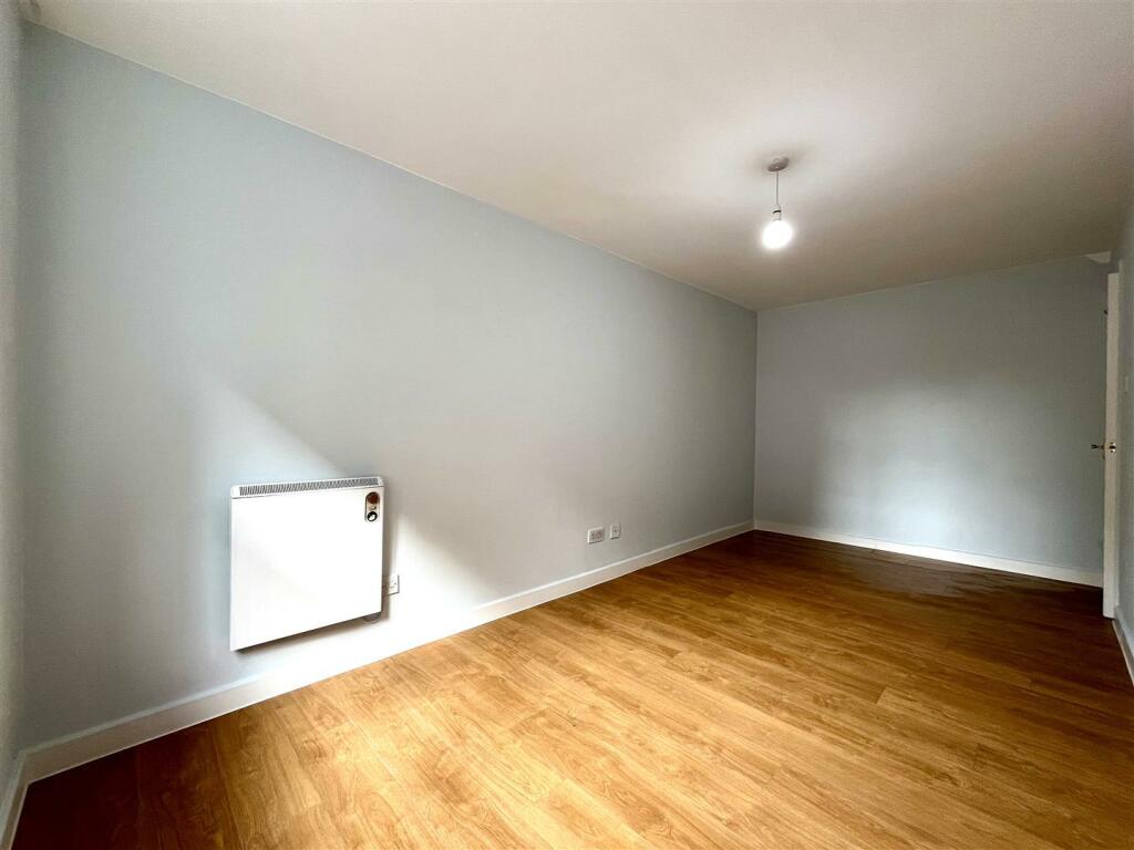 Bedroom 1 Aspect 2
